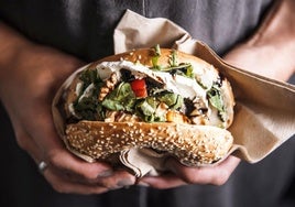 Los antojos también tienen un hueco necesario en una dieta sana.