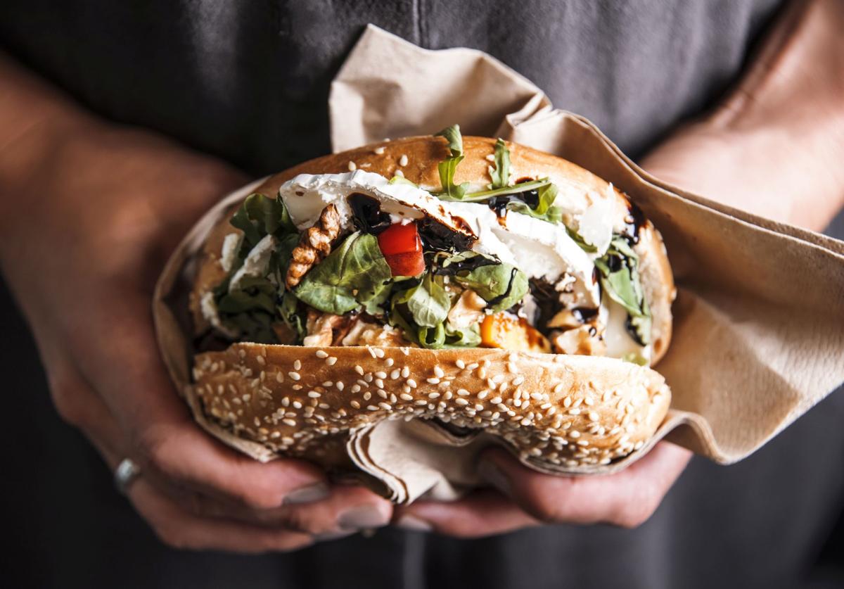 Los antojos también tienen un hueco necesario en una dieta sana.