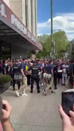 La afición del Levante UD toma Burgos 1