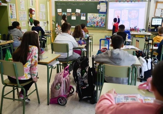 Alumnos en clase.
