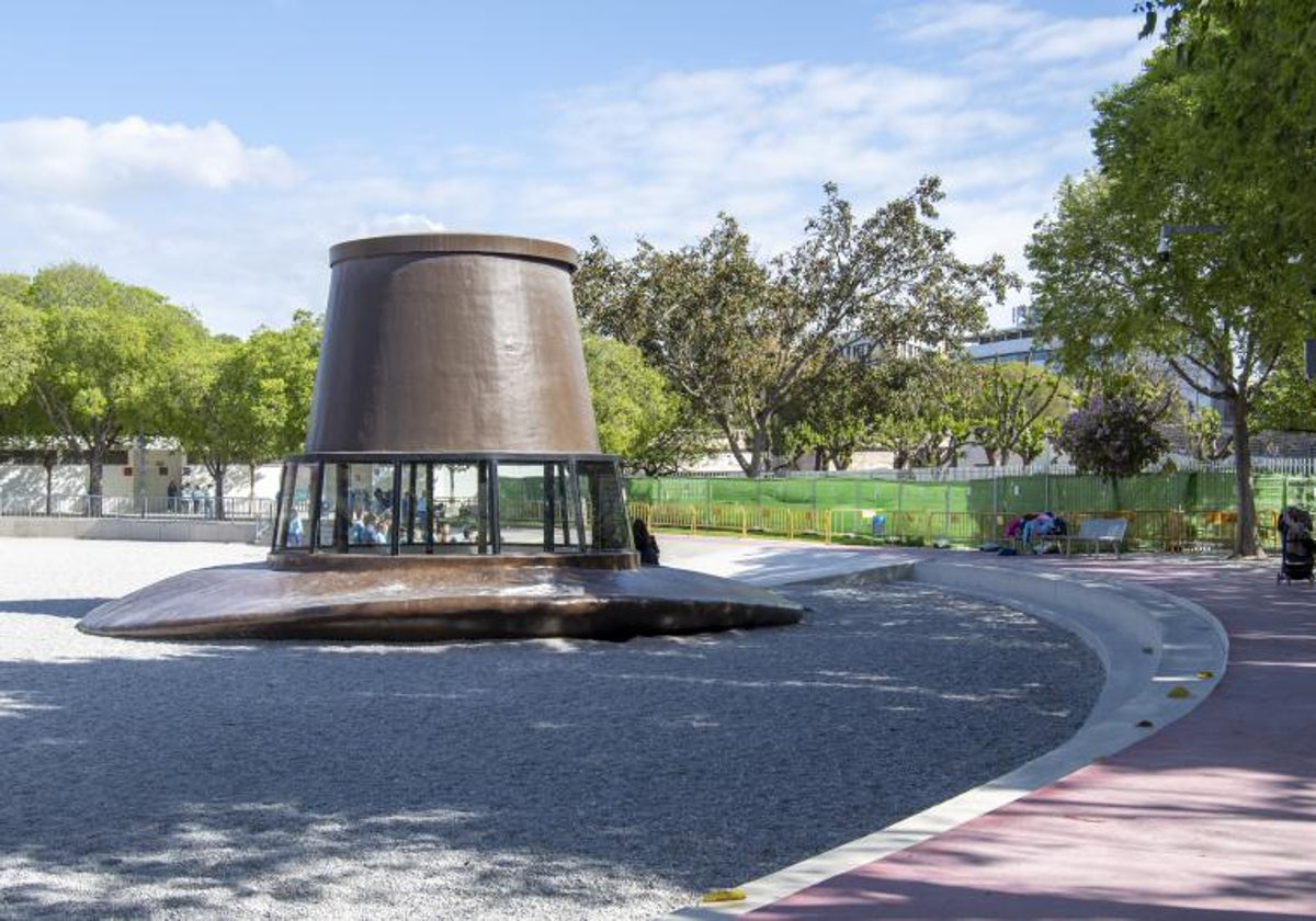 Interior del parque Gulliver, durante unas obras.