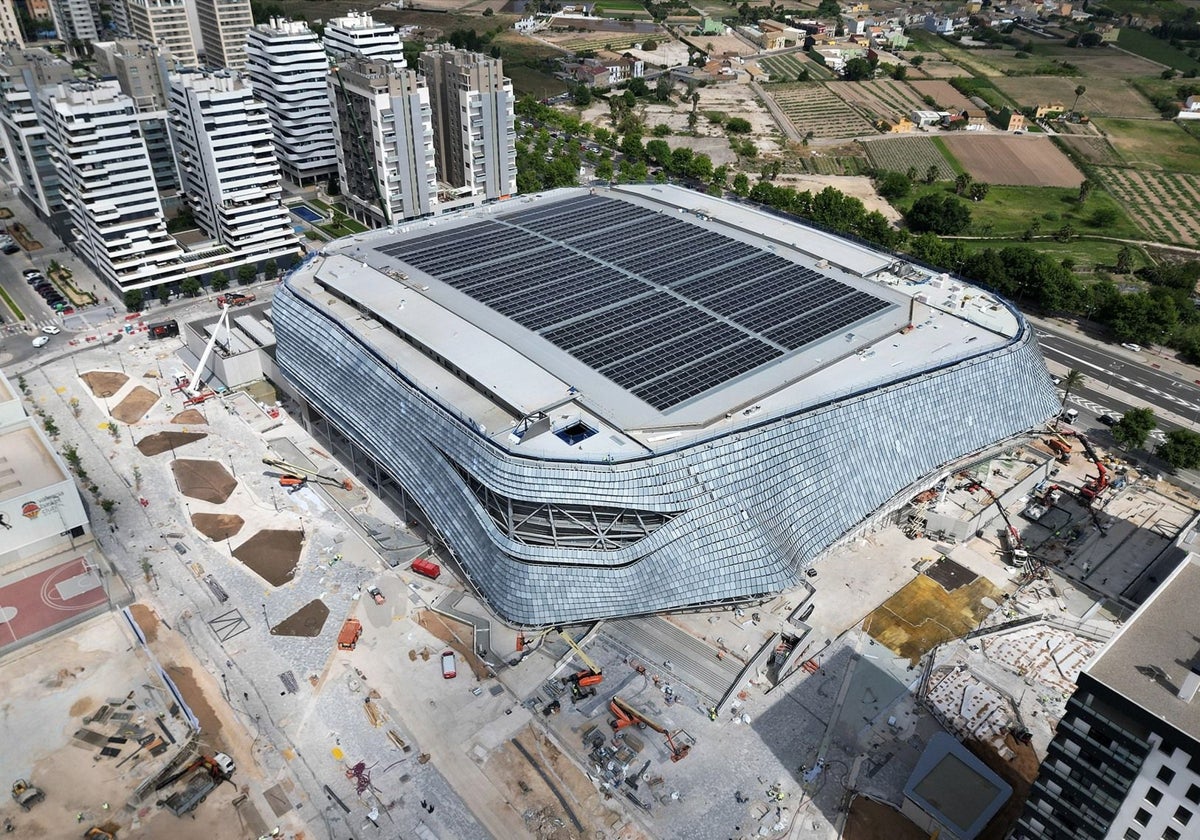 Vista aérea de las obras del Roig Arena.