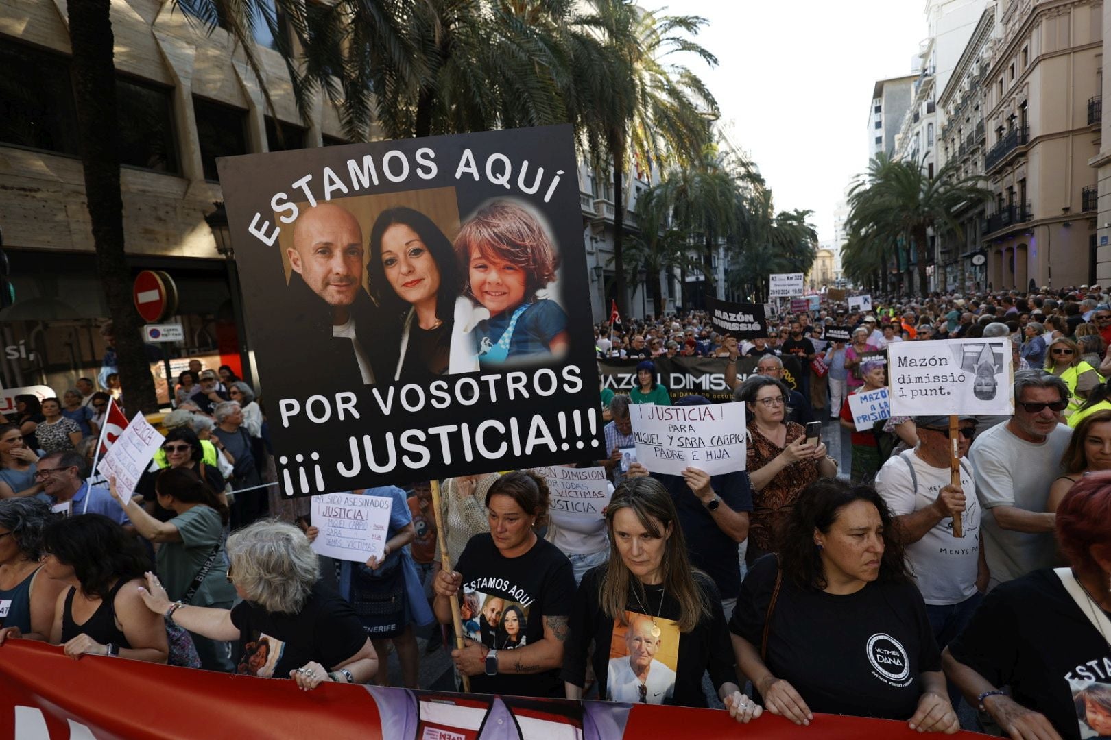 FOTOS | Séptima manifestación en Valencia por la gestión política de la dana