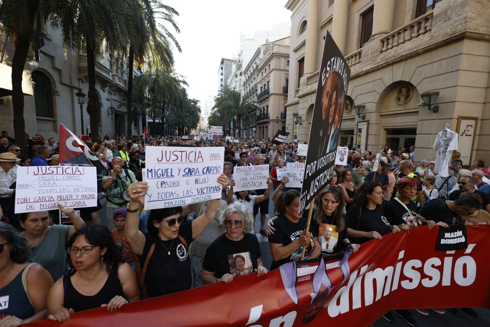 FOTOS | Séptima manifestación en Valencia por la gestión política de la dana