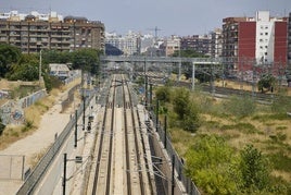 Vista de la playa de vías donde se construirá el bulevar Federico Garcia Lorca.
