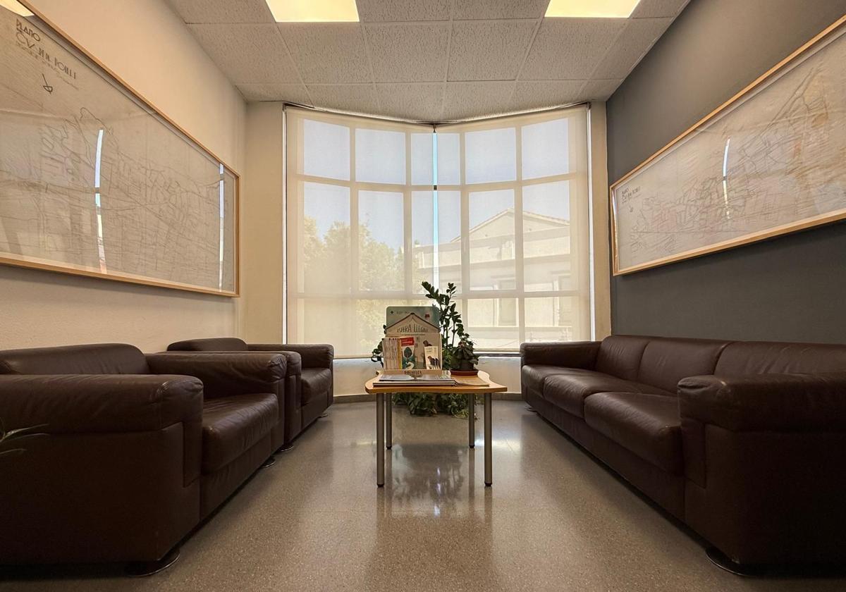 Sala de espera actual de la alcaldía de Quart.