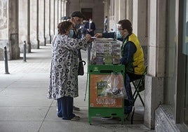 Venta de cupones de la ONCE, en un quiosco. Imagen de archivo.