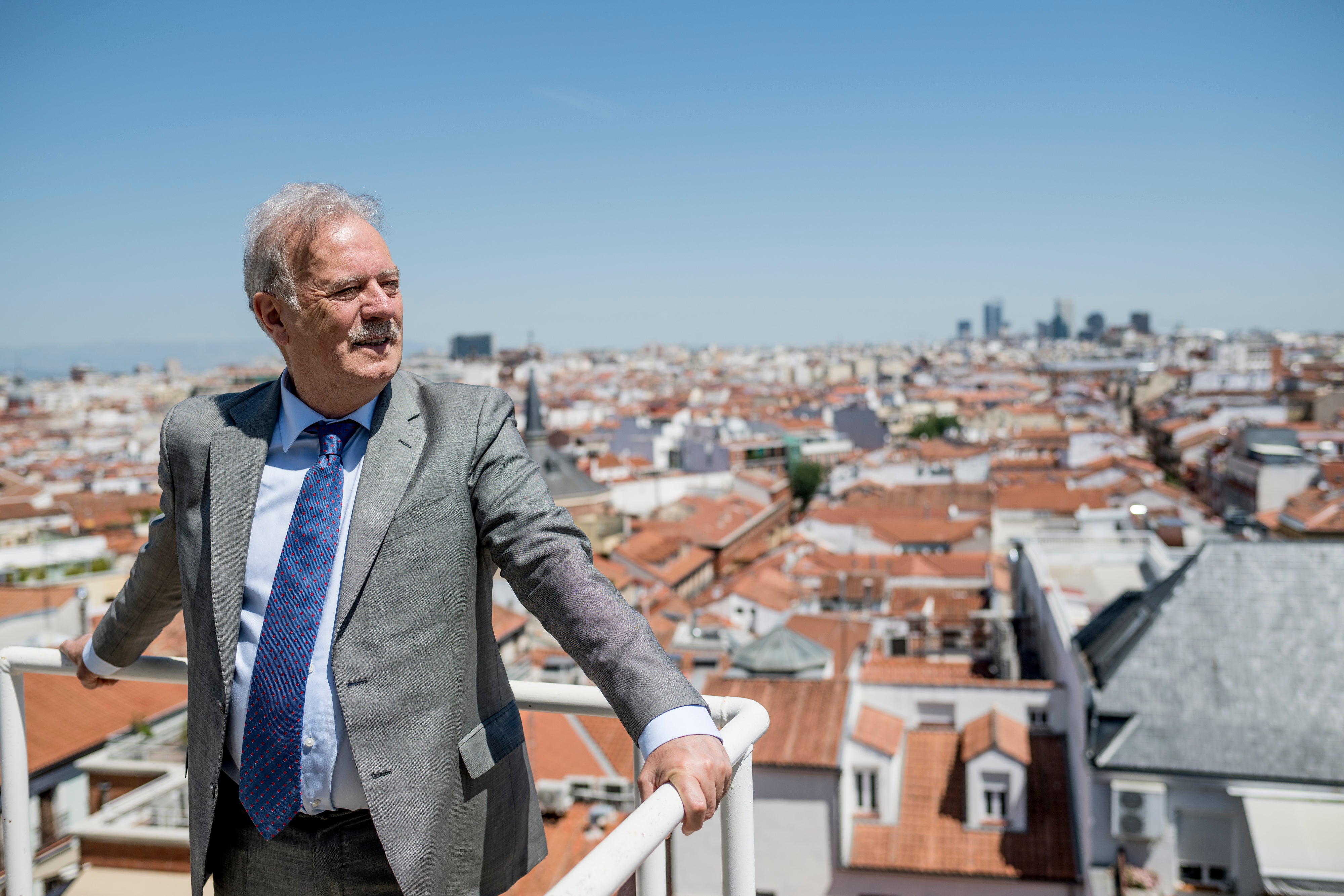 Manuel campo vidal: «los maestros ya no saben cómo educar a los alumnos con los insultos del congreso» | las provincias