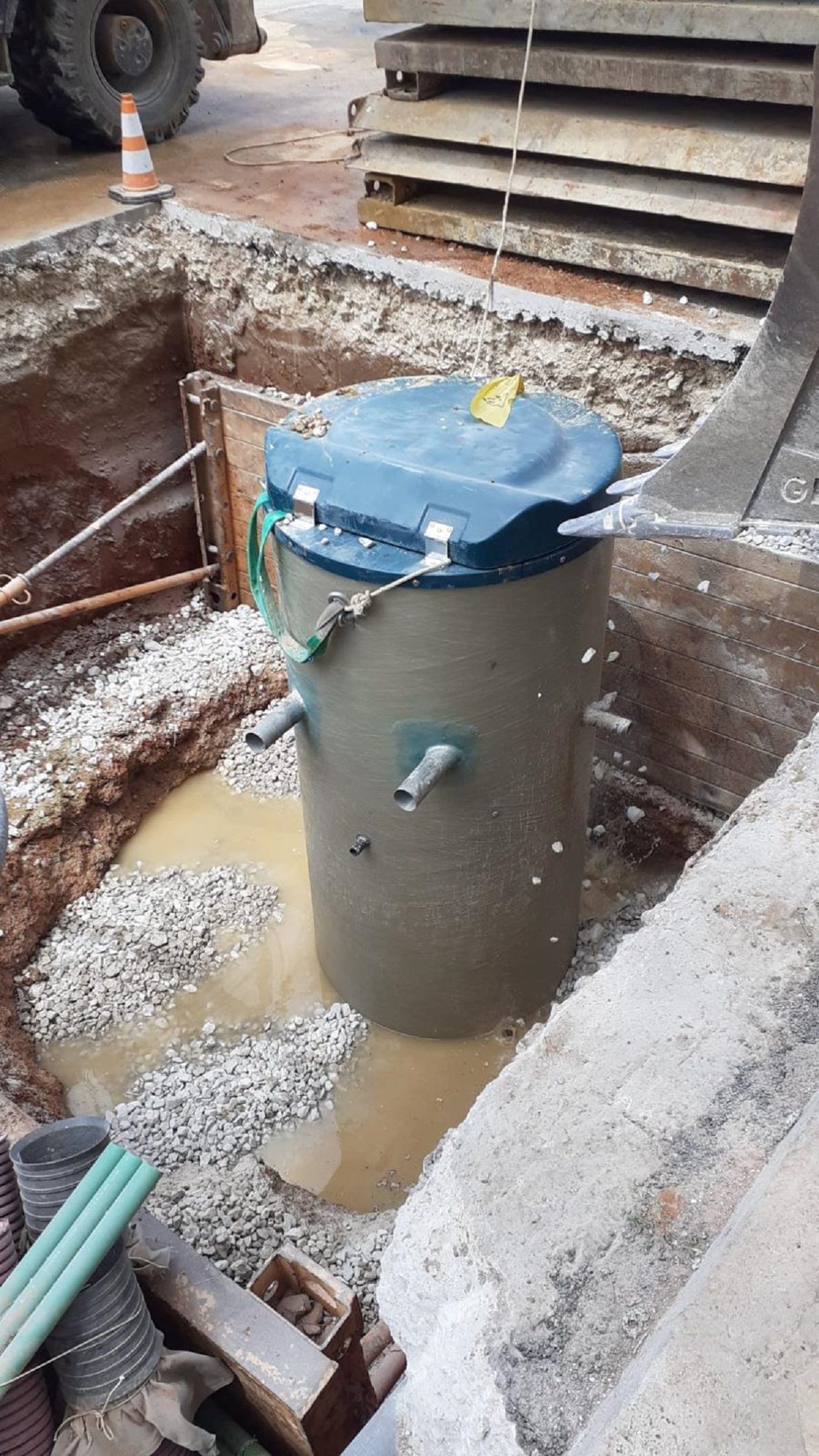 Dénia soluciona la conexión al alcantarillado de 120 viviendas de Les Marines