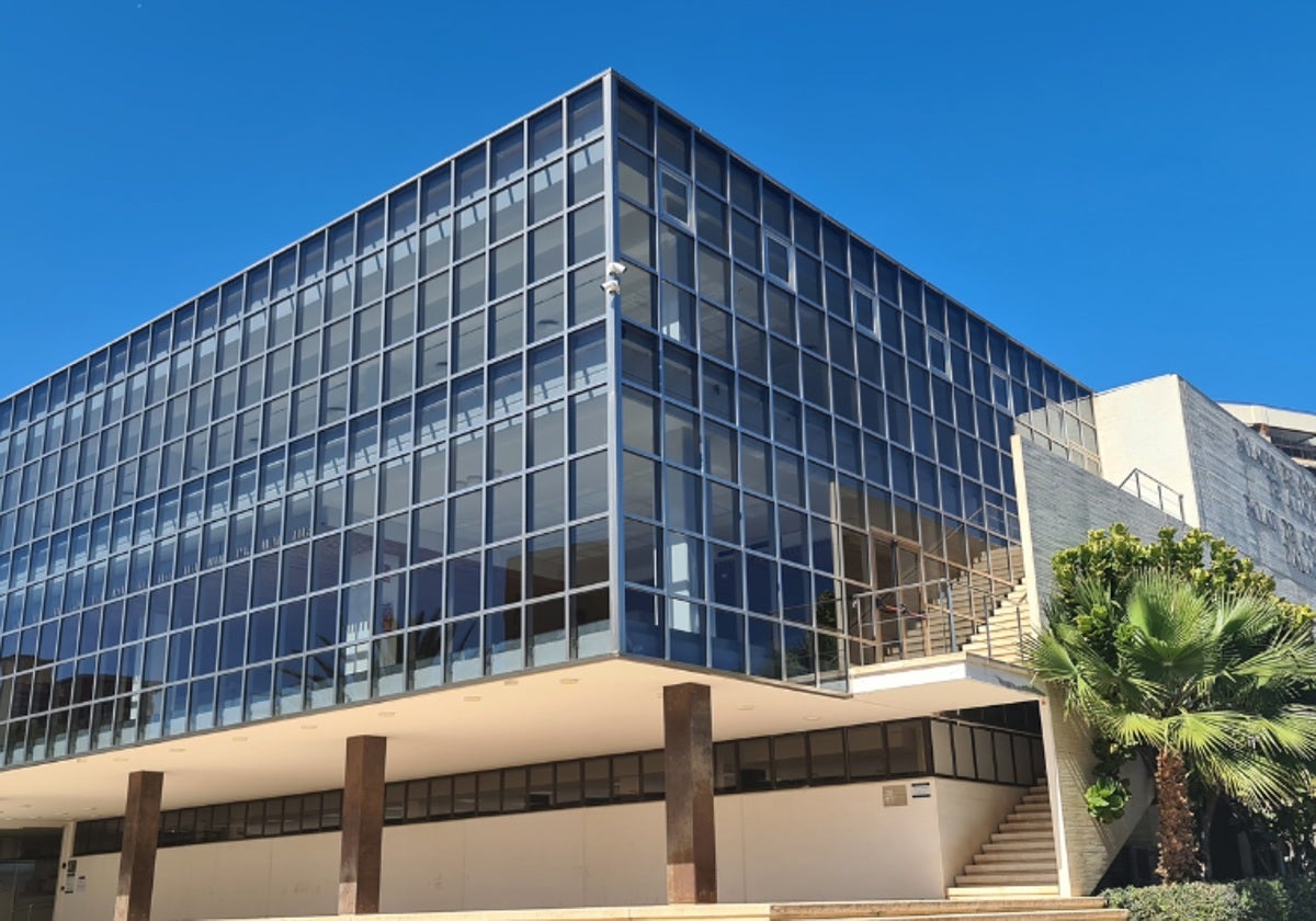 El Palacio de Congresos del Colegio de Médicos de Alicante.