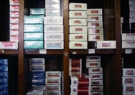 Cajetillas de tabaco en un estanco, en una imagen de archivo.