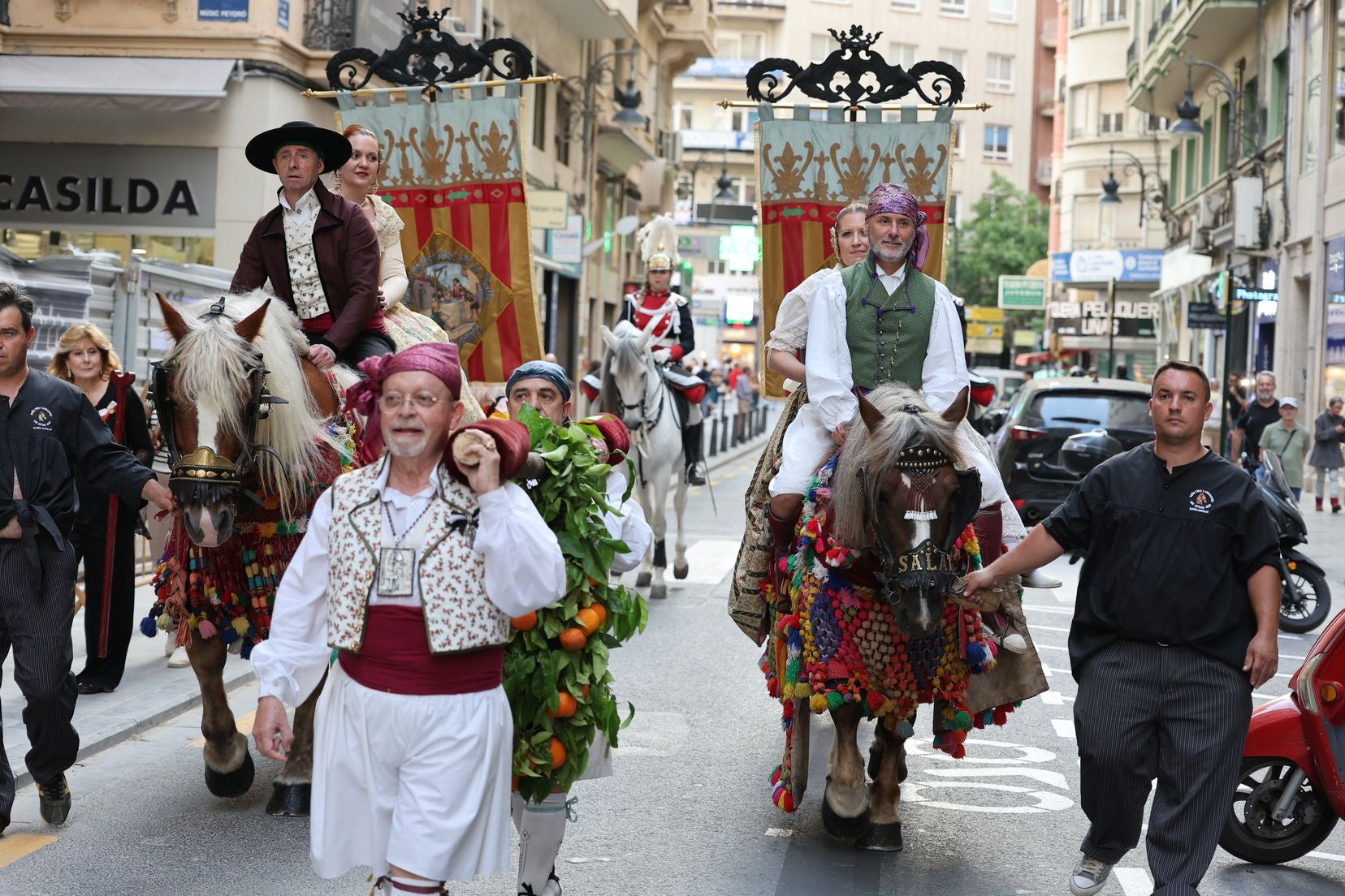 FOTOS | Así ha sido la procesión de los niños de San Vicente Ferrer en Valencia