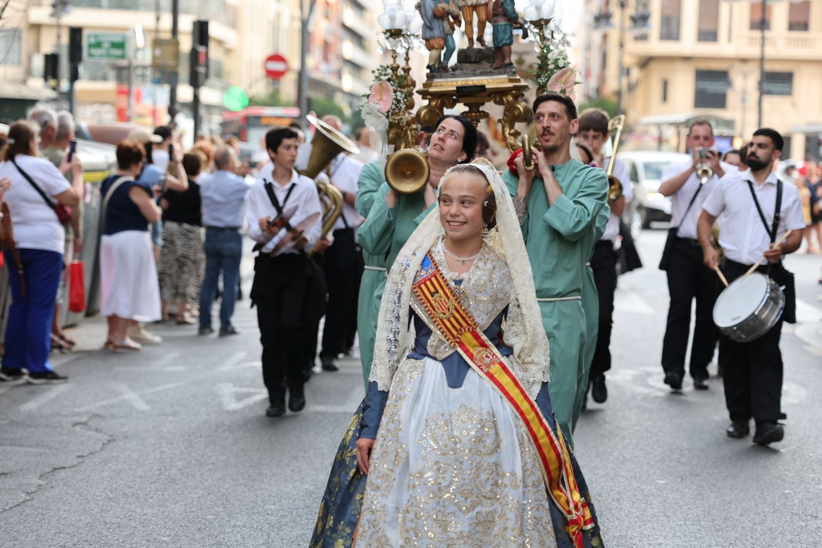 FOTOS | Así ha sido la procesión de los niños de San Vicente Ferrer en Valencia