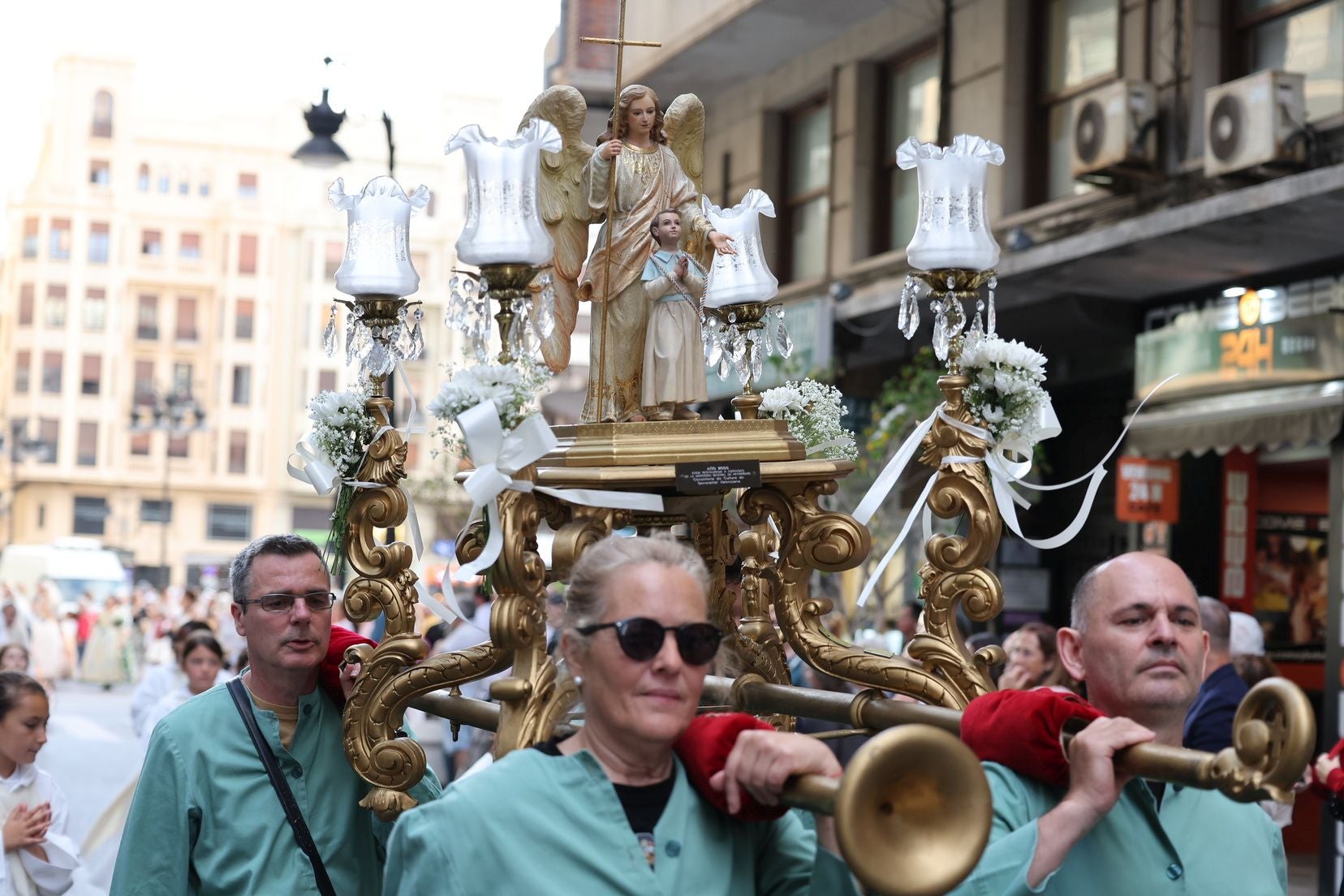 FOTOS | Así ha sido la procesión de los niños de San Vicente Ferrer en Valencia