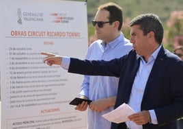 El presidente durante su visita a Cheste.
