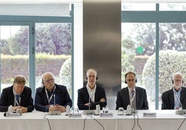 Quesada, Haldane, Diamond, Imbens y Rice en la rueda de prensa.