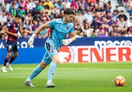 Alfonso Pastor, en su estreno con el Levante.