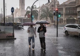 Imagen de las intensas lluvias que cayeron este martes en Valencia.