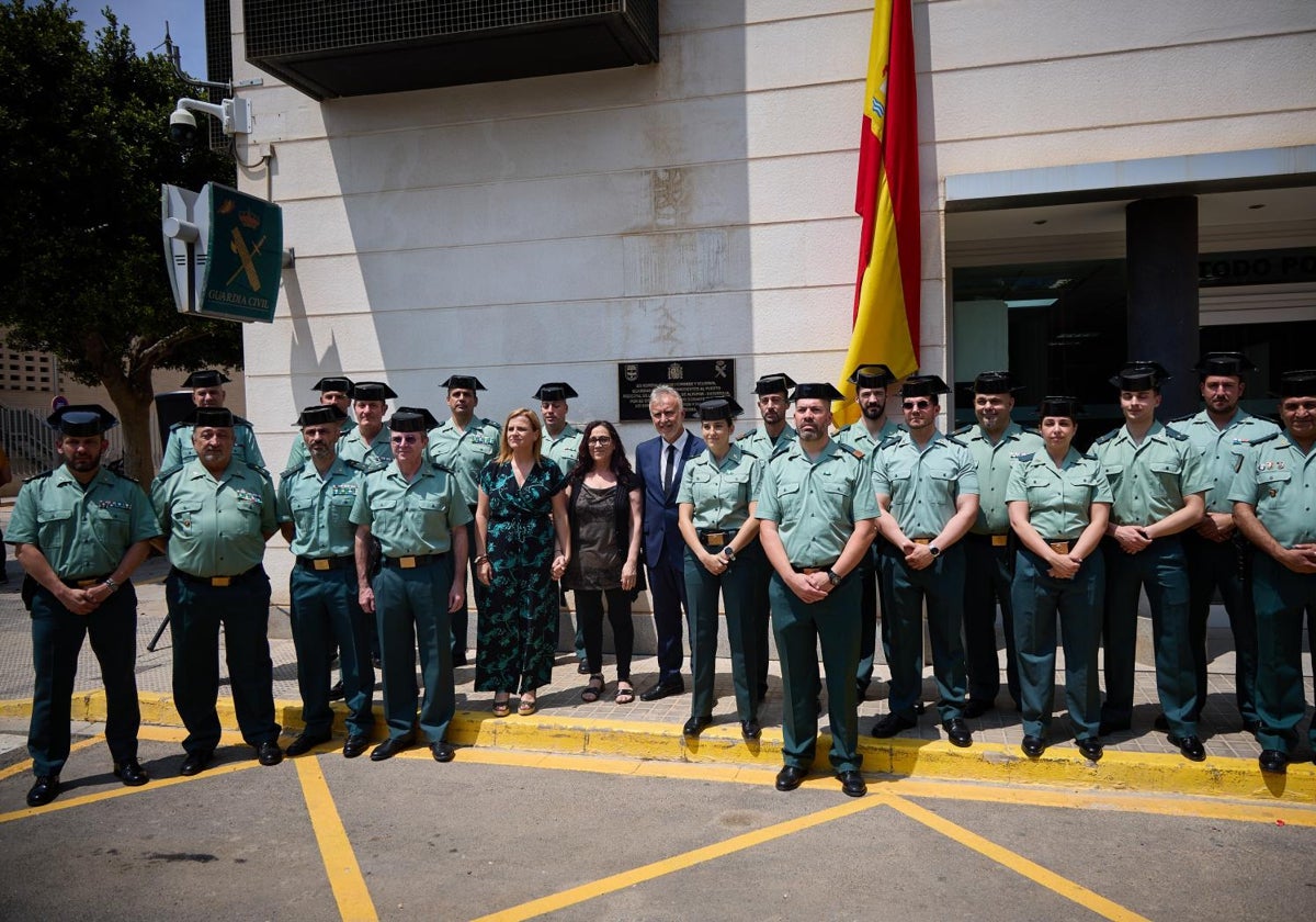 L'horta sud reconoce la labor de la guardia civil en la dana | las provincias