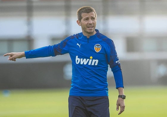 Albert Celades, en su etapa de entrenador del Valencia.