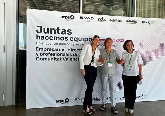 Las presidentas de las tres asociaciones.