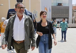 La ministra Sira Rego junto al alcalde Josep Cabanes.