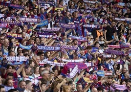 Afición del Levante en el Ciutat de Valencia.