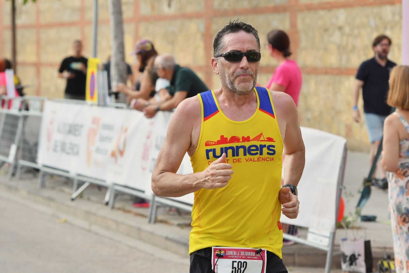 Búscate en la &#039;Carrera por la Solidaridad&#039; en Valencia