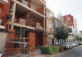 Obras para la construccion de nuevos edificios en solares de todo el Marítimo, Cabanyal, Grao y Canyamelar