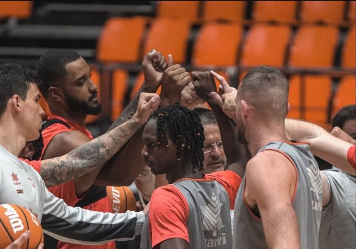 Pedro Martínez: «Montero tiene contrato con el Valencia Basket y queremos que siga con nosotros»