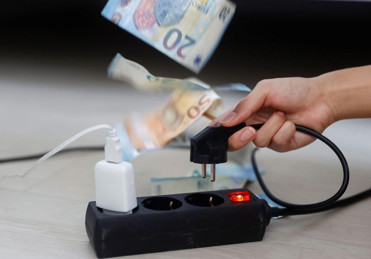 El precio de la luz baja por fin este miércoles 11 de junio: ¿cuáles son las horas más baratas?