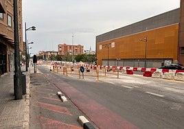 Las obras de Pérez Galdós ya sin maquinaria.