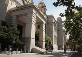 Sede del Rectorado de la UV.