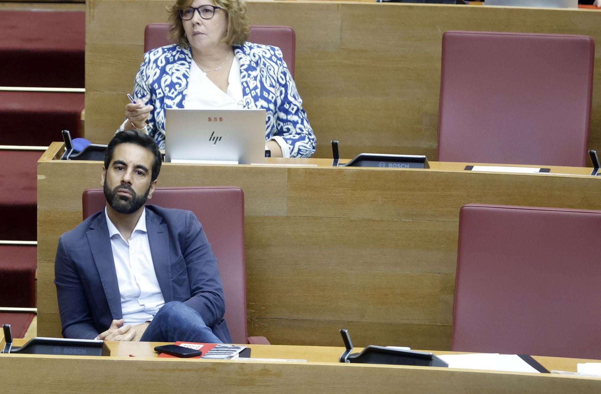 Fotos del pleno de les Corts (11 de junio de 2025)
