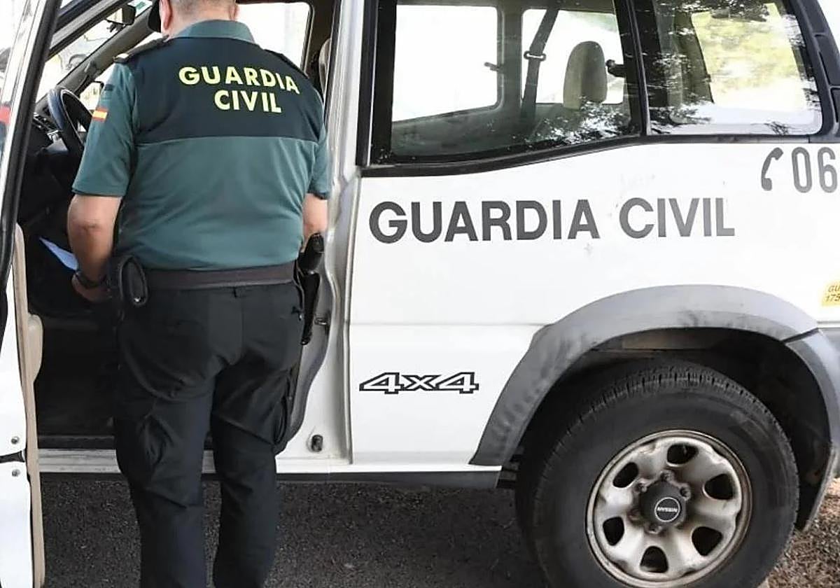 Coche patrulla de la Guardia Civil, en imagen de archivo.