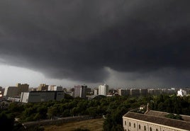 Una tormenta de verano sobre Valencia.