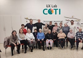 La red social que rompe la brecha digital y combate la soledad de las personas mayores