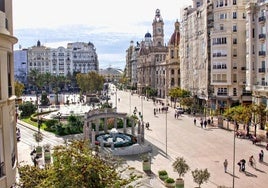 La Tortada en el lugar donde ahora se sitúa la estatua de Vinatea, en la plaza del Ayuntamiento, una de las alternativas.
