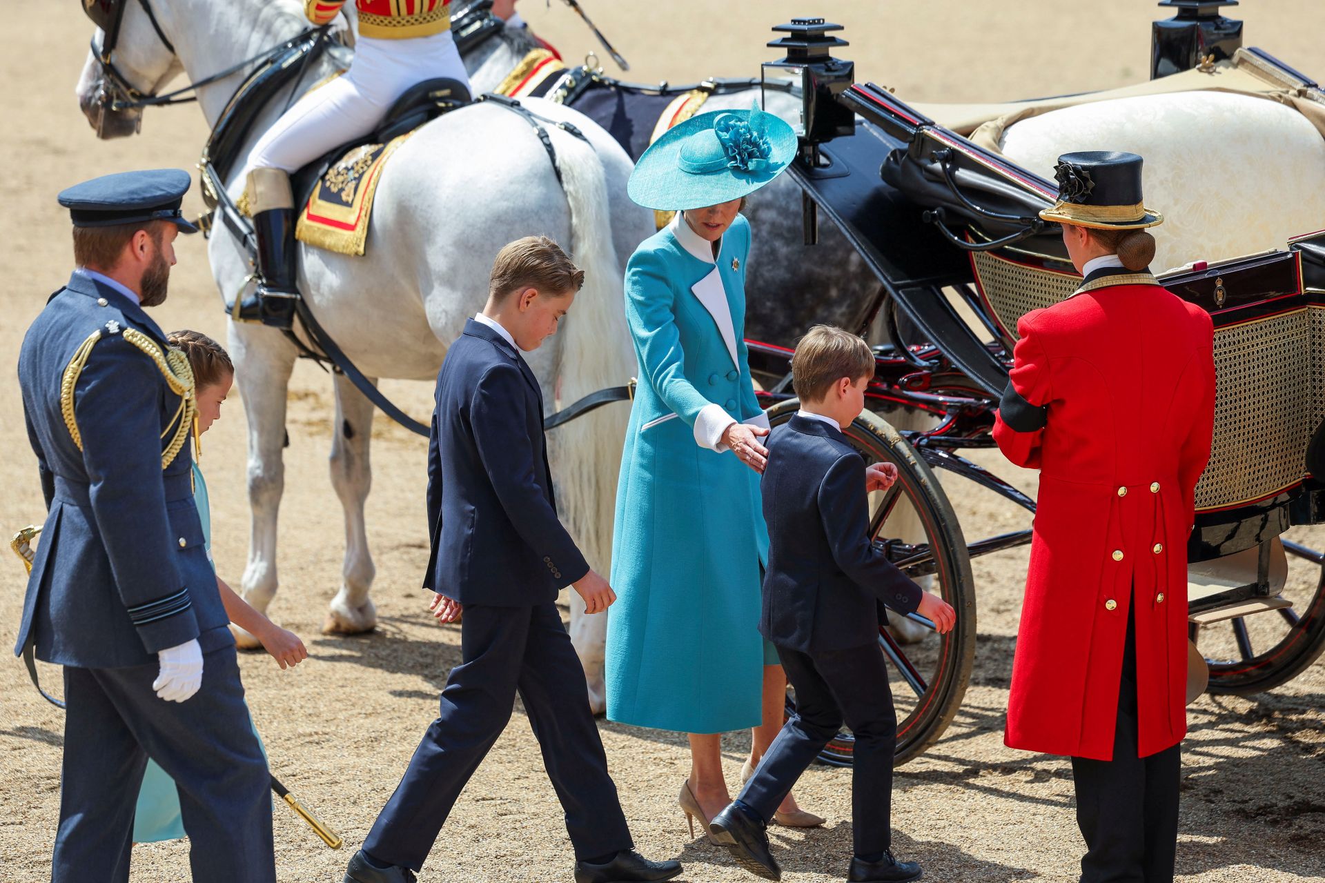 Kate Middleton deslumbra en su vuelta al desfile más colorido del Reino Unido