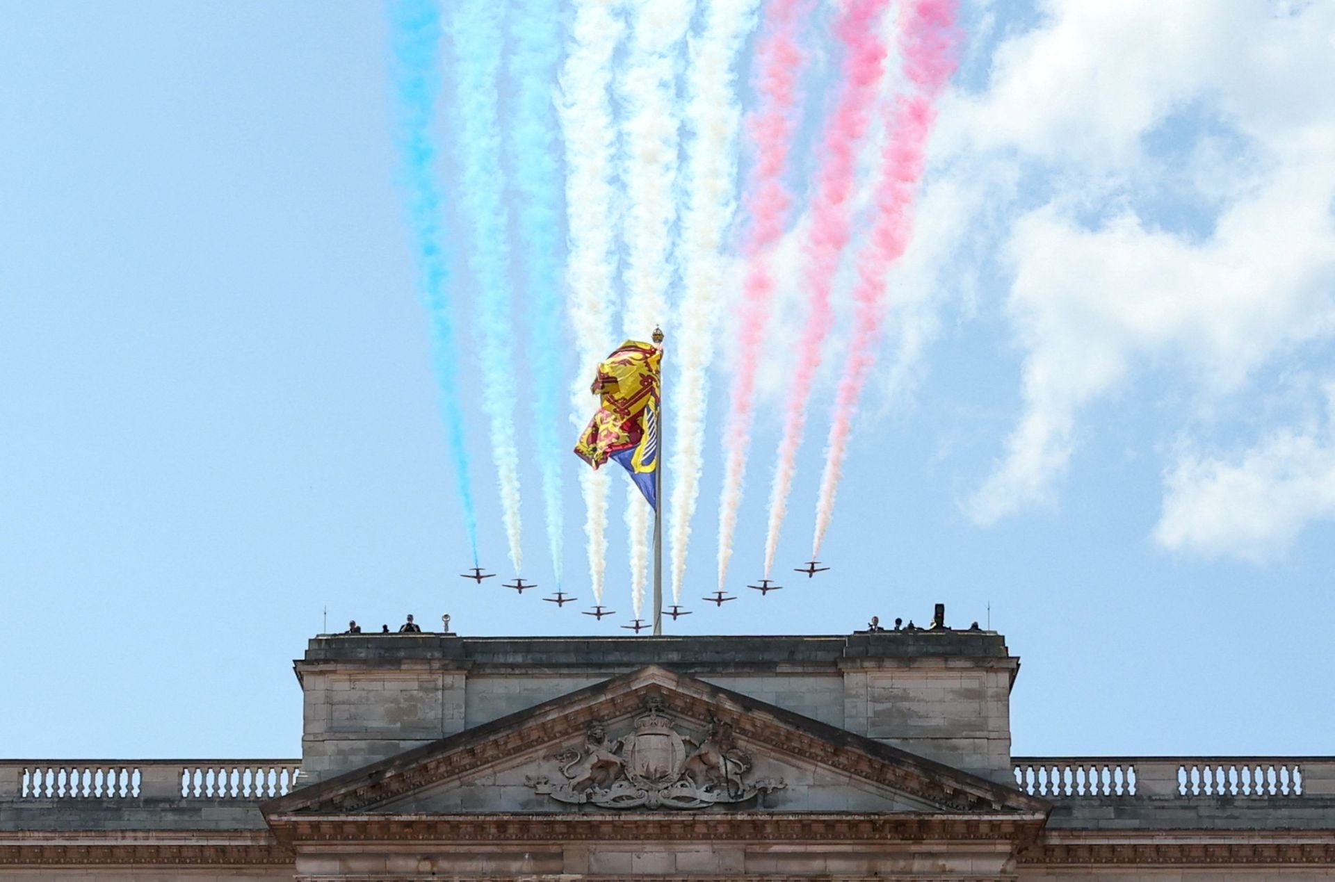 Kate Middleton deslumbra en su vuelta al desfile más colorido del Reino Unido