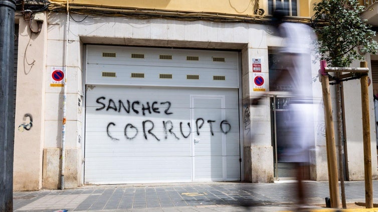 Inmediaciones de la vivienda del exministro