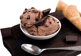¿El mejor helado de supermercado?: la OCU señala esta tarrina de chocolate de 2,65 euros