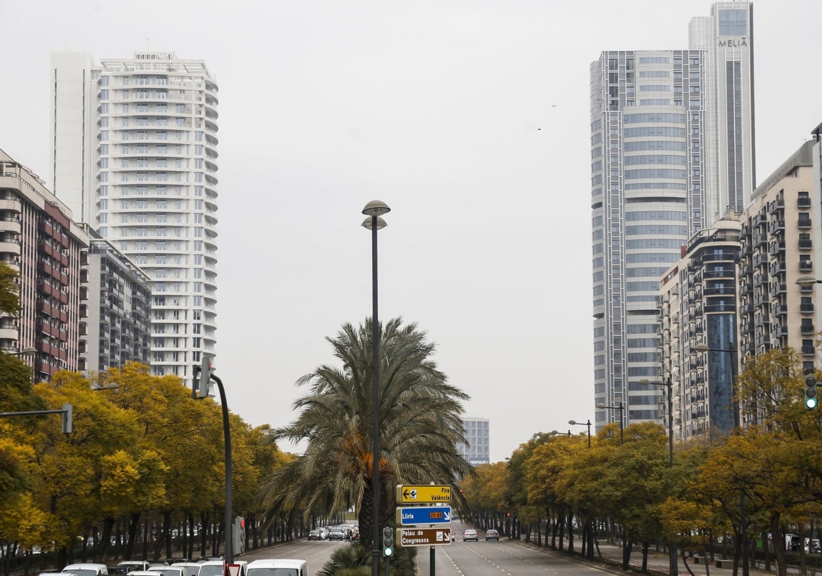 Valencia reforzará el asfaltado de un tramo de la avenida de Cortes Valencianas