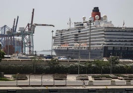 Fotos del Queen Victoria, uno de los cruceros más lujosos que ha atracado en Valencia