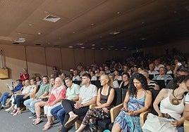 La actuación tuvo lugar en el Espai Cultura de Oropesa del Mar.