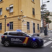 Un coche patrulla de la Policía Nacional de Valencia.