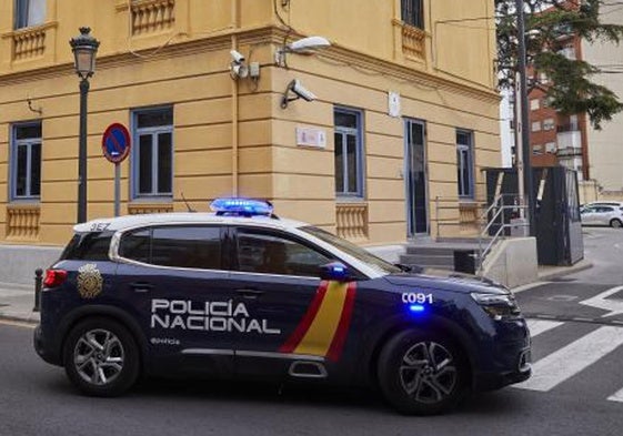 Un coche patrulla de la Policía Nacional de Valencia.