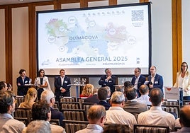 Asistentes a la asamblea general de Quimacova.