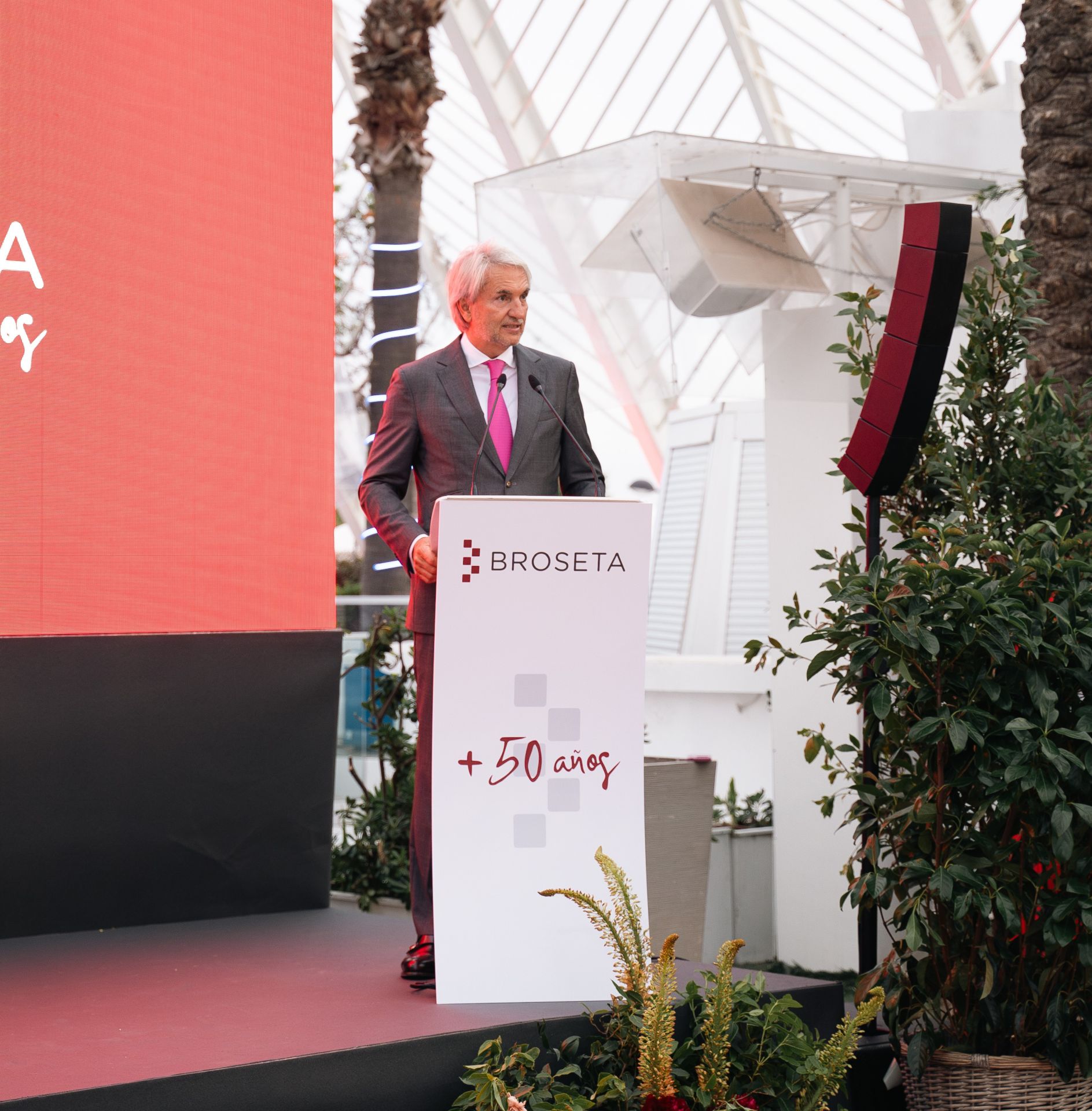 Manuel Broseta Dupré, presidente de Broseta, durante su intervención.