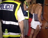 Imagen de archivo de una operación de la Policía Nacional contra la prostitución.